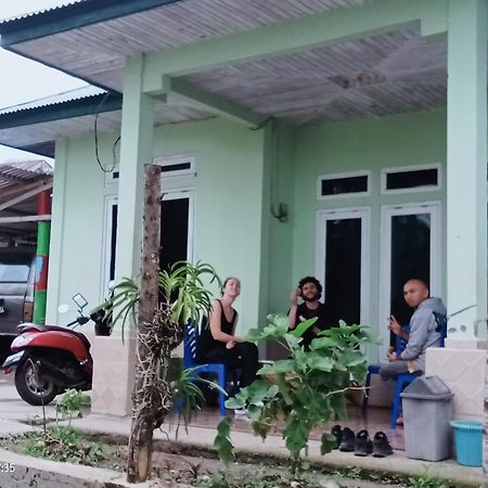 Petra Homestay Bangka Leda 루텡 외부 사진
